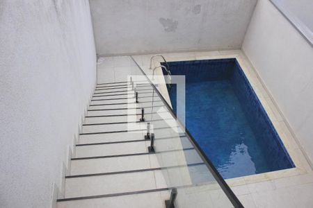 Casa à venda com 220m², 3 quartos e 6 vagasPiscina