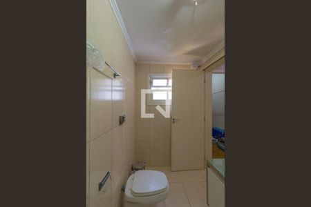 Casa à venda com 150m², 4 quartos e 3 vagas Casa à venda com 150m², 4 quartos e 3 vagasBanheiro