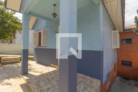 Casa à venda com 150m², 4 quartos e 3 vagas Casa à venda com 150m², 4 quartos e 3 vagasFachada