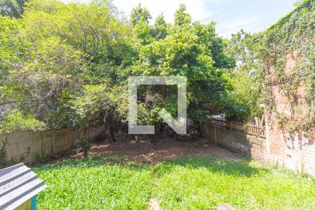 Casa à venda com 150m², 4 quartos e 3 vagas Casa à venda com 150m², 4 quartos e 3 vagasQuintal