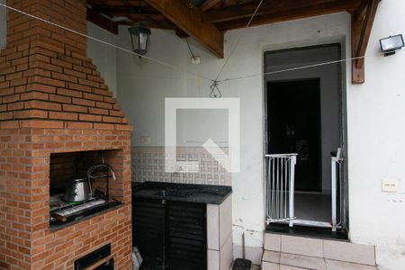 Casa à venda com 230m², 3 quartos e 6 vagas Casa à venda com 230m², 3 quartos e 6 vagasChurrasqueira
