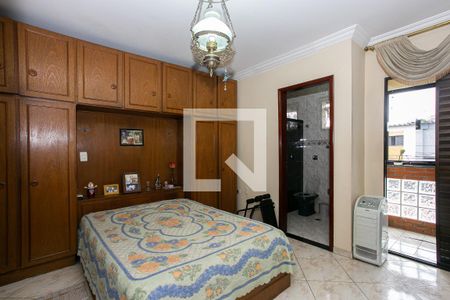 Casa à venda com 230m², 3 quartos e 6 vagas Casa à venda com 230m², 3 quartos e 6 vagasSuíte