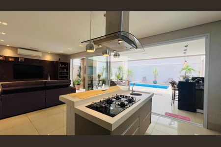 Casa de condomínio à venda com 280m², 3 quartos e 4 vagas Casa de condomínio à venda com 280m², 3 quartos e 4 vagasFoto 19