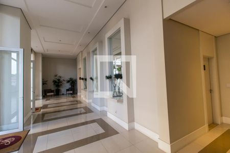 Apartamento à venda com 84m², 2 quartos e 2 vagasHall social