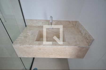 Casa à venda com 105m², 3 quartos e 2 vagasBanheiro Social