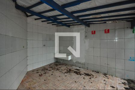Casa para alugar com 234m², 4 quartos e 3 vagas Casa para alugar com 234m², 4 quartos e 3 vagasFundos