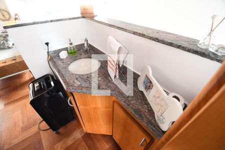 Casa à venda com 320m², 3 quartos e 4 vagasBanheiro 4