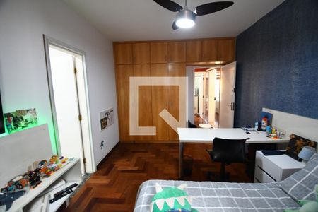 Casa à venda com 320m², 3 quartos e 4 vagasQuarto 2 - Suíte