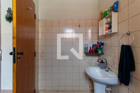 Casa à venda com 380m², 1 quarto e 4 vagas Casa à venda com 380m², 1 quarto e 4 vagasBanheiro