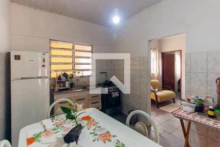 Casa à venda com 380m², 1 quarto e 4 vagas Casa à venda com 380m², 1 quarto e 4 vagasCasa 2 - Cozinha