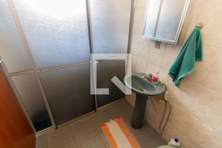 Casa à venda com 380m², 1 quarto e 4 vagas Casa à venda com 380m², 1 quarto e 4 vagasCasa 2 - Banheiro