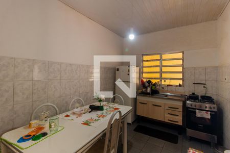 Casa à venda com 380m², 1 quarto e 4 vagas Casa à venda com 380m², 1 quarto e 4 vagasCasa 2 - Cozinha