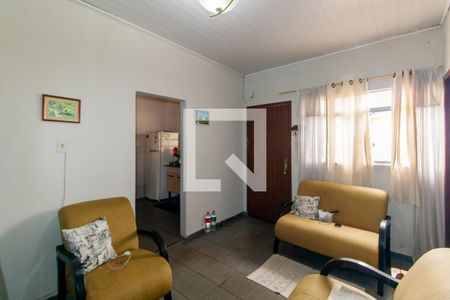 Casa à venda com 380m², 1 quarto e 4 vagas Casa à venda com 380m², 1 quarto e 4 vagasCasa 2 - Sala