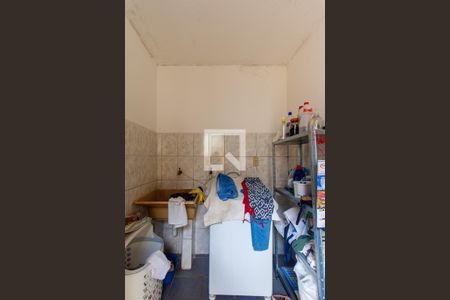 Casa à venda com 380m², 1 quarto e 4 vagas Casa à venda com 380m², 1 quarto e 4 vagasCasa 2 - Área de Serviço