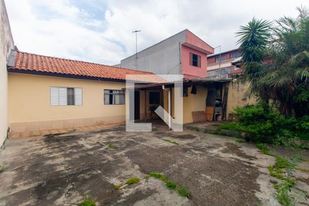 Casa à venda com 380m², 1 quarto e 4 vagas Casa à venda com 380m², 1 quarto e 4 vagasCasa 2 - Quintal