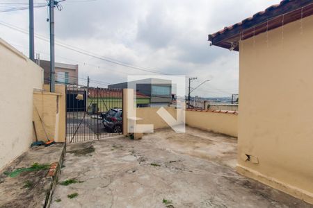 Casa à venda com 380m², 1 quarto e 4 vagas Casa à venda com 380m², 1 quarto e 4 vagasGaragem