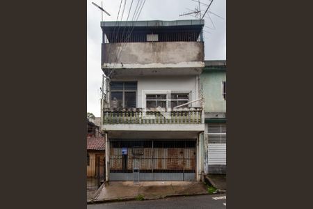 Casa à venda com 135m², 6 quartos e 2 vagasFachada