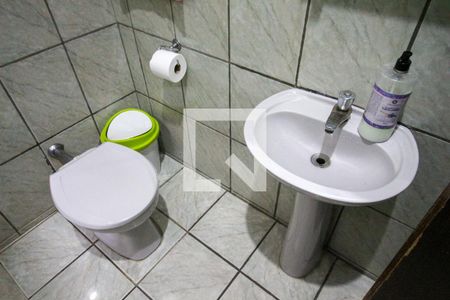 Casa à venda com 135m², 6 quartos e 2 vagasBanheiro 3