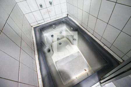 Casa à venda com 135m², 6 quartos e 2 vagasBanheiro 2