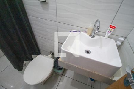 Casa à venda com 135m², 6 quartos e 2 vagasBanheiro