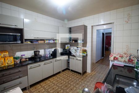 Casa à venda com 135m², 6 quartos e 2 vagasCozinha