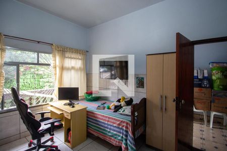 Casa à venda com 135m², 6 quartos e 2 vagasQuarto 6