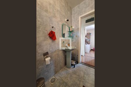 Casa à venda com 524m², 7 quartos e 3 vagas Casa à venda com 524m², 7 quartos e 3 vagasBanheiro Social