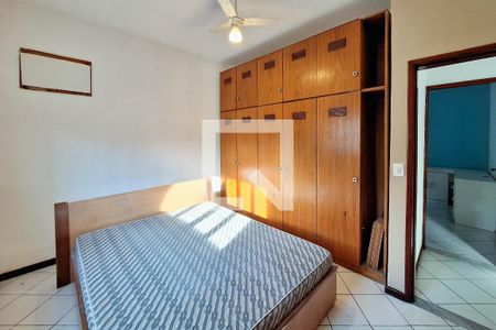Casa à venda com 360m², 3 quartos e 2 vagas Casa à venda com 360m², 3 quartos e 2 vagasQuarto 2