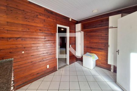 Casa à venda com 360m², 3 quartos e 2 vagas Casa à venda com 360m², 3 quartos e 2 vagasCozinha