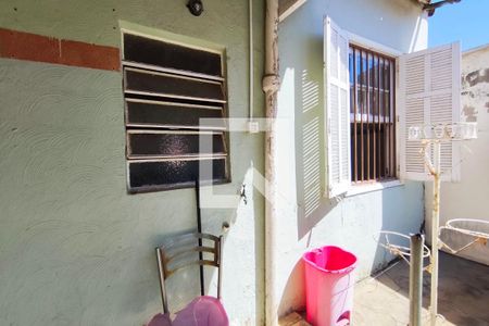 Casa à venda com 285m², 2 quartos e 2 vagas Casa à venda com 285m², 2 quartos e 2 vagasÁrea de Serviço