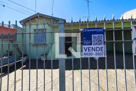 Casa à venda com 285m², 2 quartos e 2 vagas Casa à venda com 285m², 2 quartos e 2 vagasPLACA INSTALADA NA FACHADA