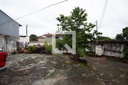 Casa à venda com 284m², 6 quartos e 6 vagas Casa à venda com 284m², 6 quartos e 6 vagasQuintal