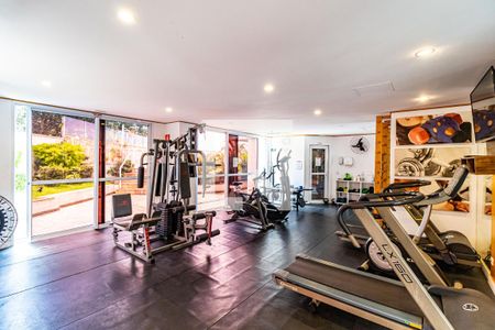 Apartamento à venda com 65m², 2 quartos e 1 vaga Apartamento à venda com 65m², 2 quartos e 1 vagaÁrea comum - Academia