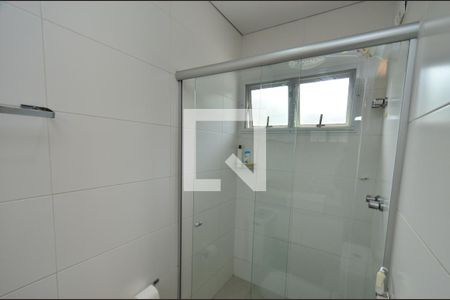 Casa à venda com 340m², 4 quartos e 2 vagas Casa à venda com 340m², 4 quartos e 2 vagasBanheiro suite3