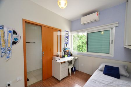 Casa à venda com 340m², 4 quartos e 2 vagas Casa à venda com 340m², 4 quartos e 2 vagasSuite3