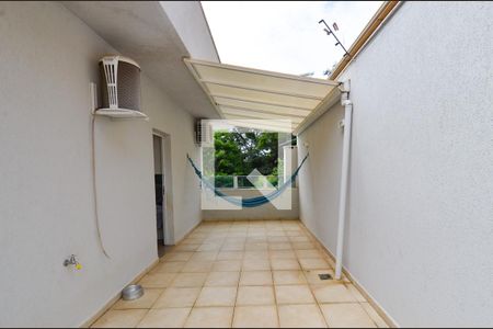 Casa à venda com 340m², 4 quartos e 2 vagas Casa à venda com 340m², 4 quartos e 2 vagasVaranda suite2