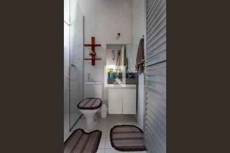 Casa à venda com 118m², 3 quartos e 2 vagas Casa à venda com 118m², 3 quartos e 2 vagasBanheiro Social 2