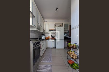 Casa à venda com 118m², 3 quartos e 2 vagas Casa à venda com 118m², 3 quartos e 2 vagasCozinha