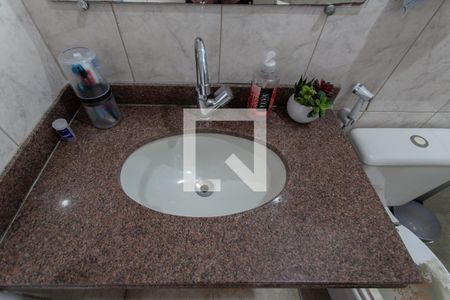 Casa à venda com 118m², 3 quartos e 2 vagas Casa à venda com 118m², 3 quartos e 2 vagasBanheiro Social 2