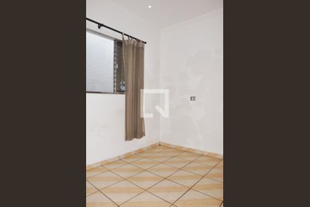 Casa à venda com 130m², 4 quartos e 1 vaga