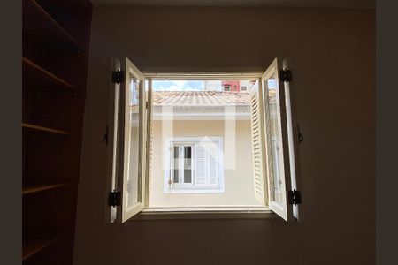 Casa à venda com 209m², 3 quartos e 5 vagas Casa à venda com 209m², 3 quartos e 5 vagasQuarto 1