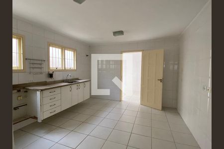 Casa à venda com 209m², 3 quartos e 5 vagas Casa à venda com 209m², 3 quartos e 5 vagasCozinha