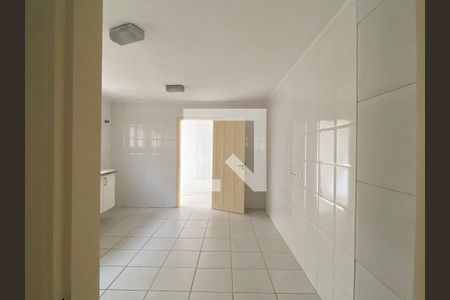 Casa à venda com 209m², 3 quartos e 5 vagas Casa à venda com 209m², 3 quartos e 5 vagasCozinha