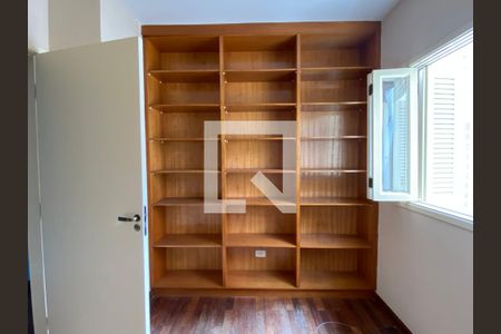 Casa à venda com 209m², 3 quartos e 5 vagas Casa à venda com 209m², 3 quartos e 5 vagasQuarto 1