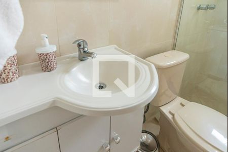 Casa à venda com 170m², 3 quartos e 4 vagas Casa à venda com 170m², 3 quartos e 4 vagasBanheiro Social