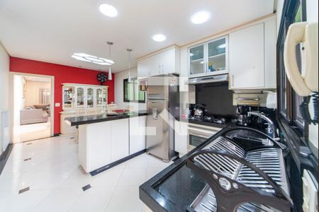 Casa à venda com 170m², 3 quartos e 4 vagas Casa à venda com 170m², 3 quartos e 4 vagasCozinha