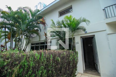 Casa à venda com 300m², 3 quartos e 5 vagas Casa à venda com 300m², 3 quartos e 5 vagasÁrea comum