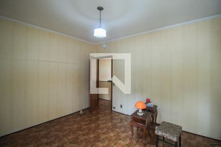 Casa à venda com 300m², 3 quartos e 5 vagas Casa à venda com 300m², 3 quartos e 5 vagasQuarto 2