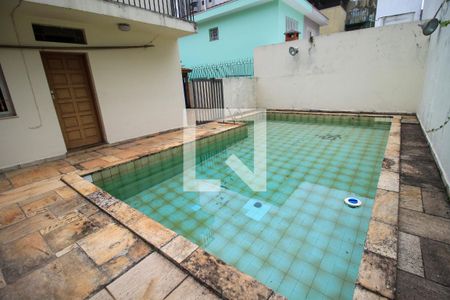 Casa à venda com 300m², 3 quartos e 5 vagas Casa à venda com 300m², 3 quartos e 5 vagasÁrea comum