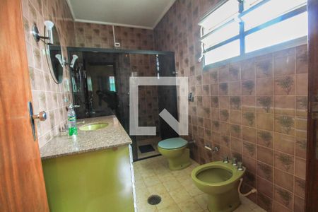 Casa à venda com 300m², 3 quartos e 5 vagas Casa à venda com 300m², 3 quartos e 5 vagasBanheiro do Quarto 1